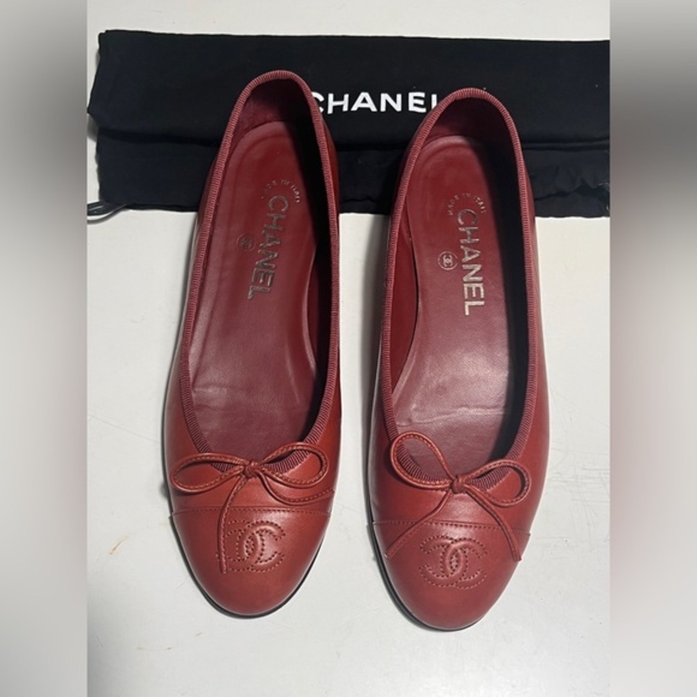 CHANEL Women's Elegant Red Flats